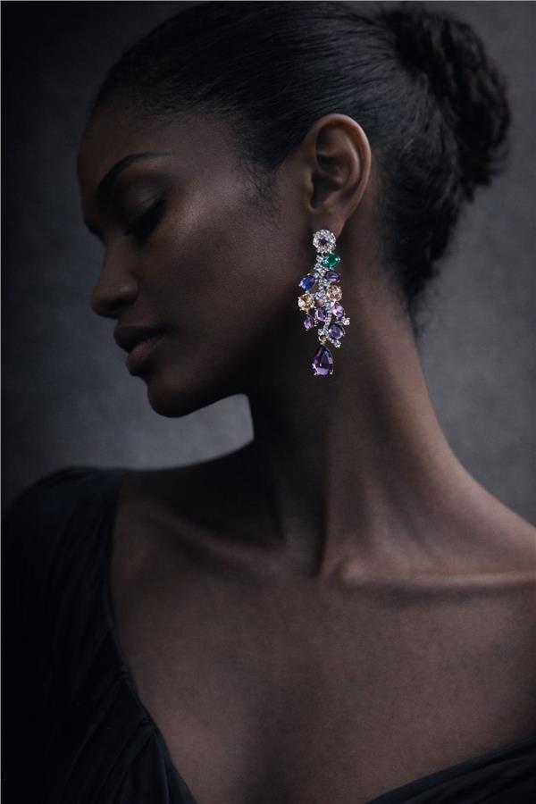 Laura Mor Yeşil Taşlı Şık Statement Küpe